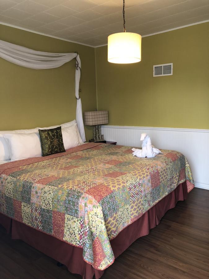 The Rex At 2* Niagara Falls